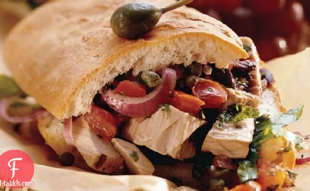 البحر الأبيض المتوسط المشوي ساندويتش التونة