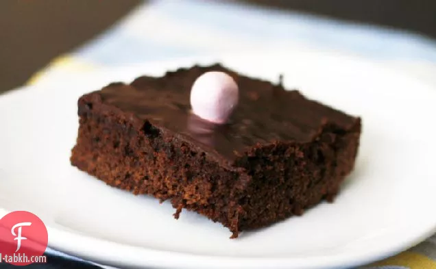 منحلة الشوكولاته الداكنة الكعك عيد الفصح