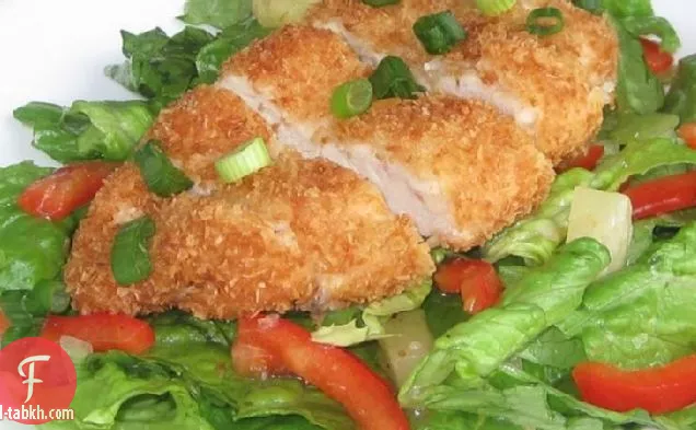 سلطة دجاج جوز الهند