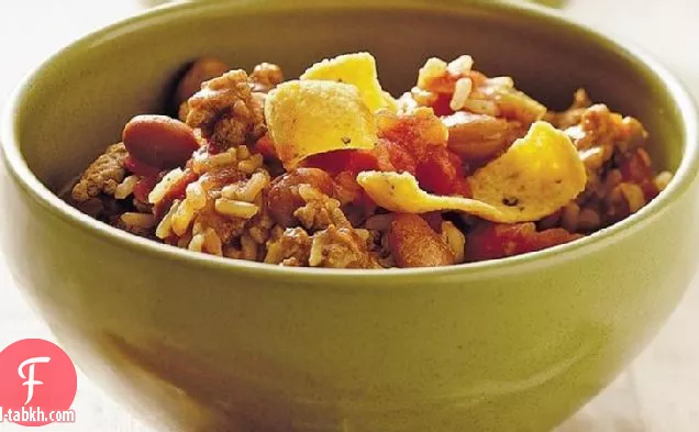 طباخ بطيء تركيا والأرز البني الفلفل الحار