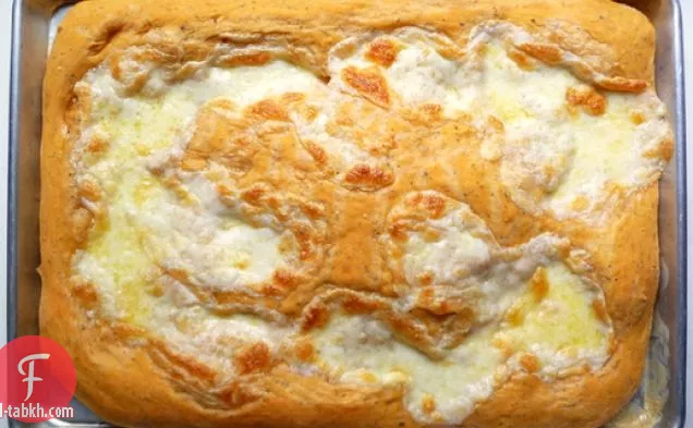 الخبز الخبز: لينة ، جبني ' فوكاتشيا