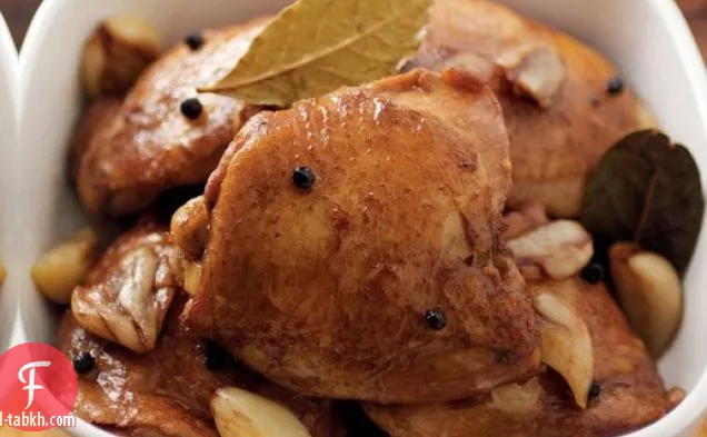 دجاج أدوبو الكلاسيكي من كتاب طبخ طريق أدوبو