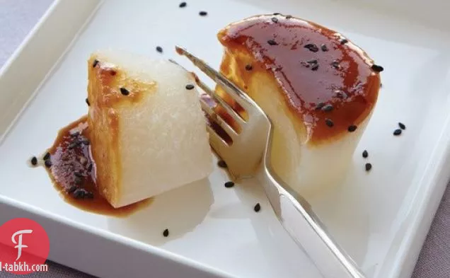 دايكون مطهو ببطء تقليدي من مطبخ هيروكو الأمريكي