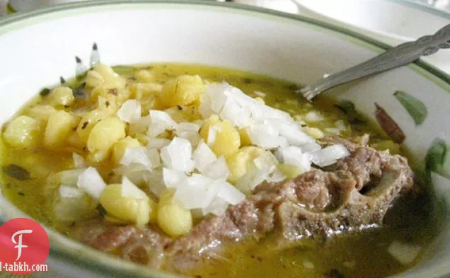 العشاء الليلة: يخنة بوسول حمراء مع الدجاج