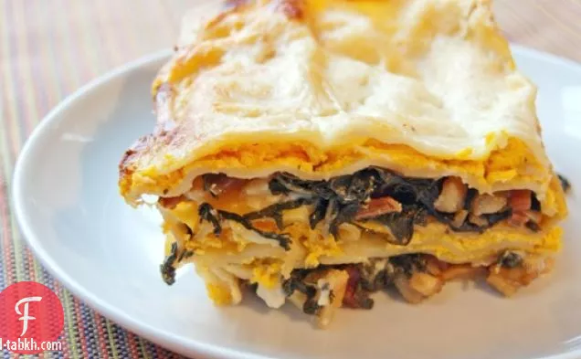 لازانيا الجوز الاسكواش مع لحم الخنزير المقدد-الخضر مطهو ببطء و ب أوششاميل