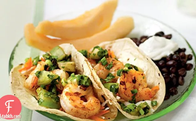 تاكو روبيان حار مع صلصة توماتيلو المشوية