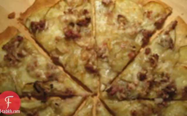 لحم لايت: بيتزا البطاطس والنقانق