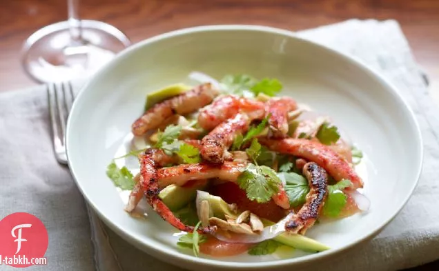 سلطة السلطعون الملك مع الجريب فروت والأفوكادو