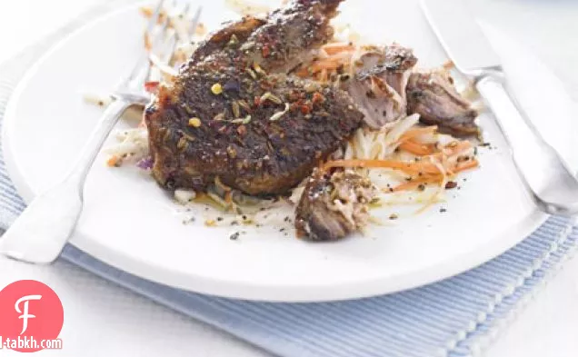 شرائح لحم الخنزير المقشرة بالشمر مع سلو الكرفس الشتوي