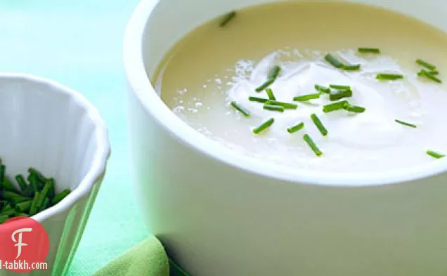 شوربة الجزر الأبيض والتفاح