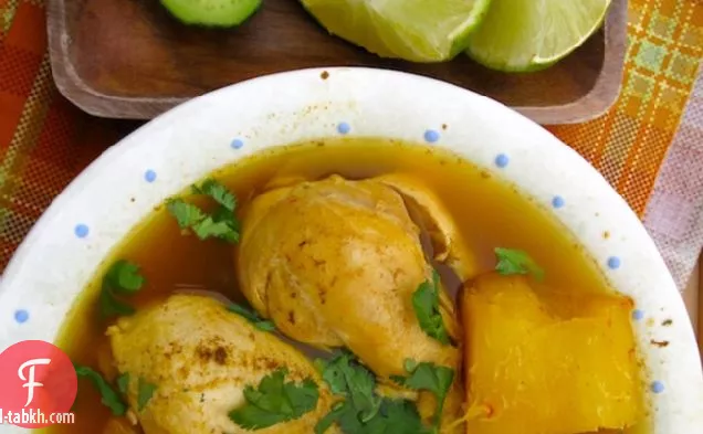 هيرفيدو لانيرو دي بولو (حساء الدجاج الكولومبي من لوس يانوس)