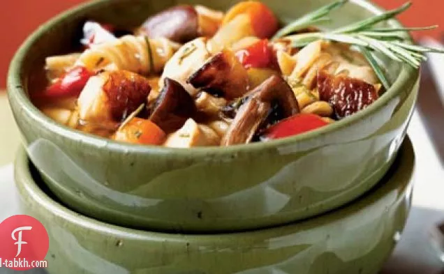 شوربة دجاج بالخضروات المحمصة-روزماري