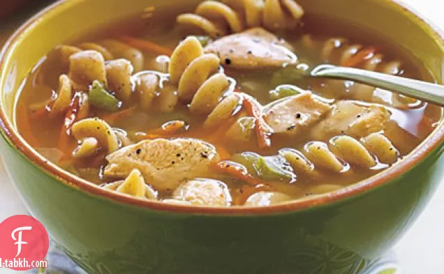 شوربة باستا الدجاج
