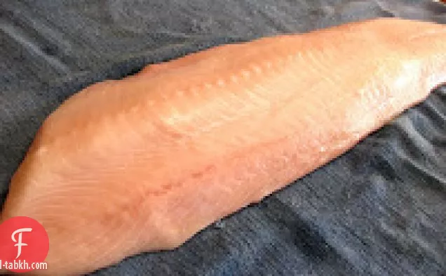 سمك القد الأسود المسلوق بالزنجبيل والصويا