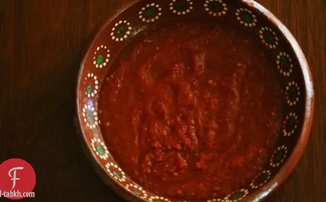 صلصة طماطم مطبوخة بسيطة