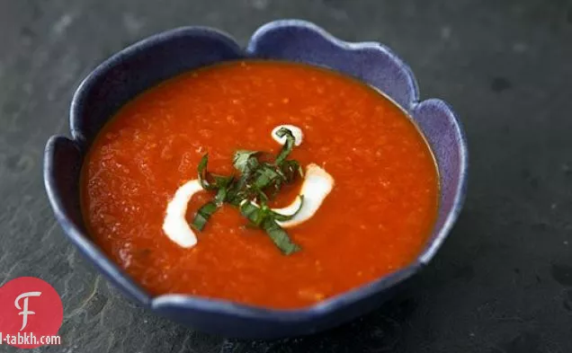حساء الطماطم المحمص مع شبوتل