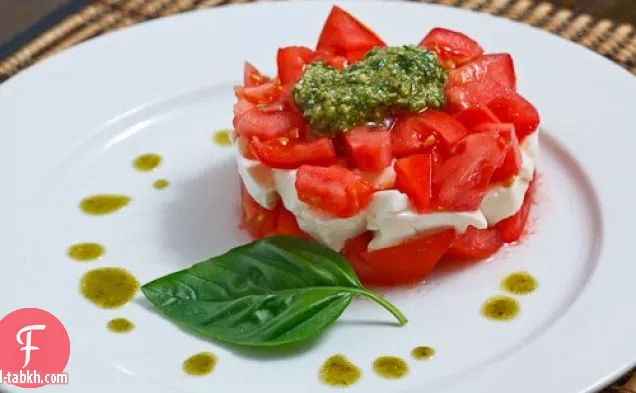 سلطة كابريزي مكعبات