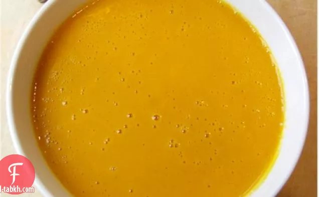 حساء زبدة الفول السوداني اليقطين السريع