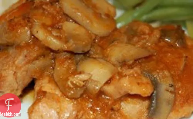 الدجاج في وعاء