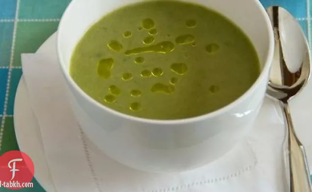 حساء البصل الأخضر