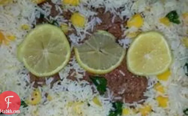 سمك السلمون المخبوز مع الأرز الاستوائي