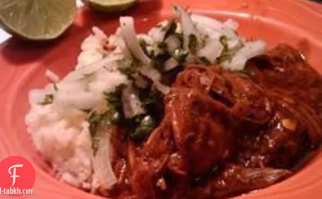 الخلد الدجاج مع أربعة الفلفل الحار