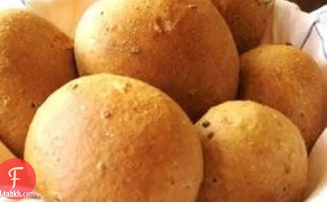 خبز القمح الكامل الثالث