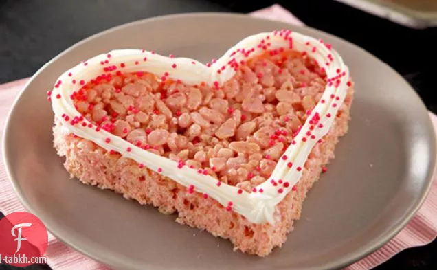 يعامل treat