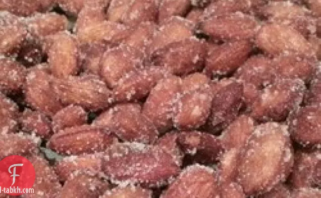 العسل المحمص اللوز