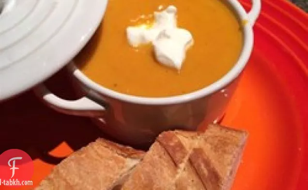 شوربة روكين بالجزر والبطاطا الحلوة والزنجبيل