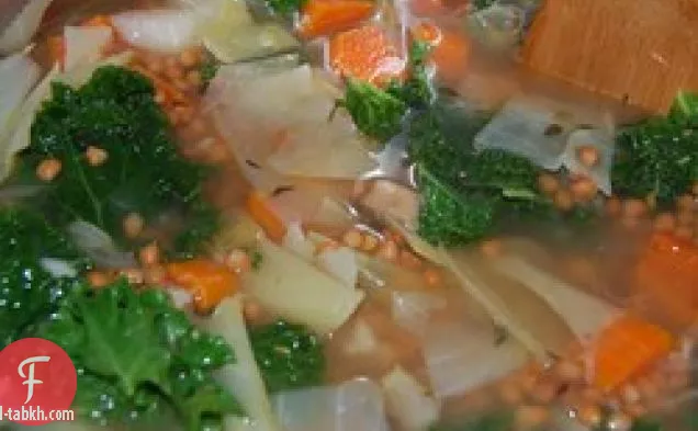 شوربة الجزر والبطاطا والملفوف
