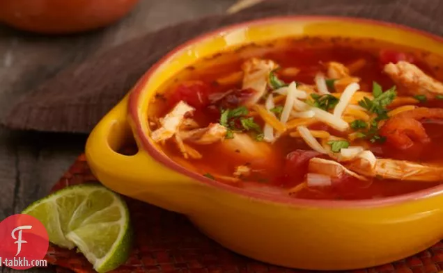 شوربة الدجاج بالليمون