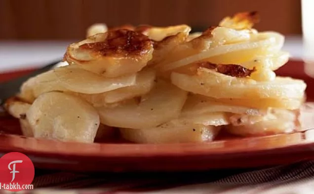 غراتان دوفينو (بطاطس صدفية بالجبن)