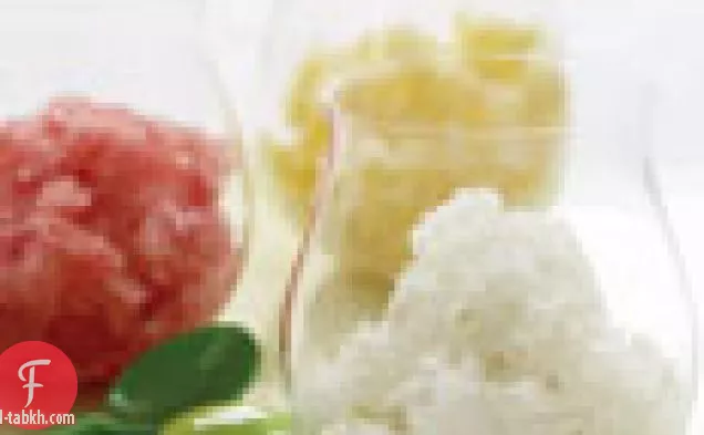الفاكهة الطازجة الجليد الثلاثي: الجير والبطيخ والأناناس