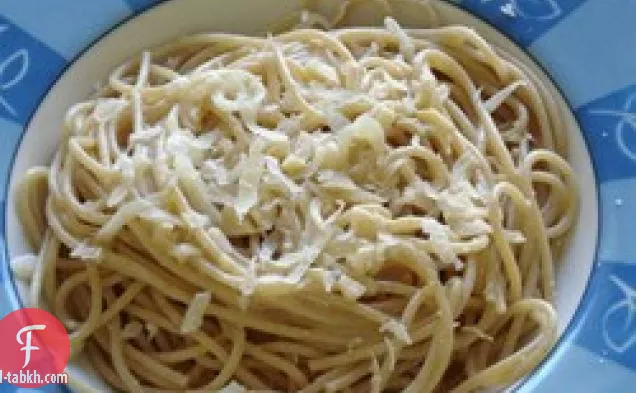 النبيذ الأبيض والثوم كريم الحلم