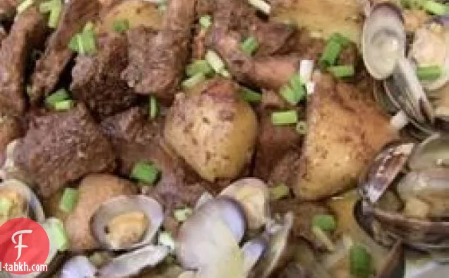 لحم الخنزير مع المحار