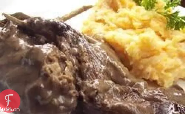 هاسينفيفر (يخنة الأرانب الحامضة)
