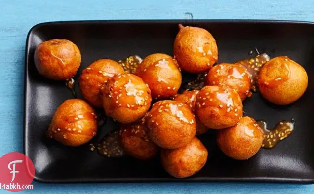 فطائر الأرز بالسمسم والكراميل
