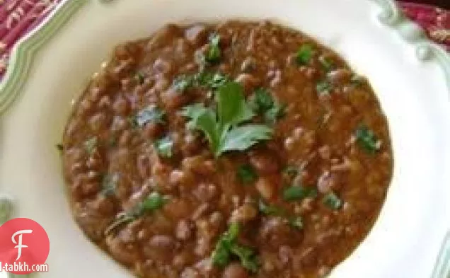 حساء الفاصوليا البني