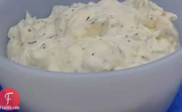 جبنة كريمة الثوم والأعشاب