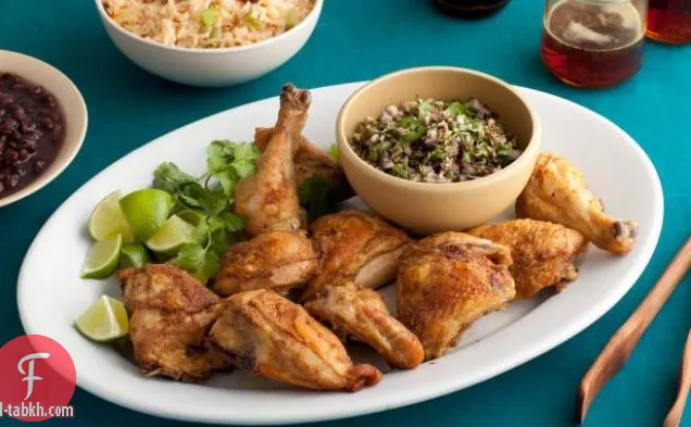 دجاج مشوي مع صلصة بذور اليقطين