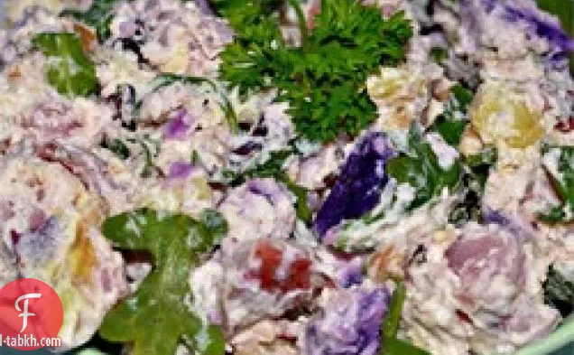 سلطة بطاطس الأصابع الدافئة