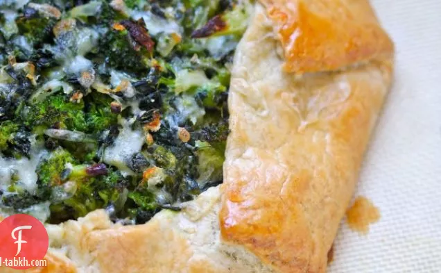 وصفة فطيرة البروكلي والسبانخ الريفية