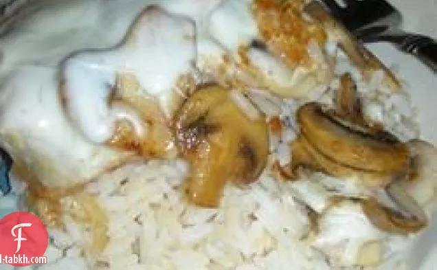 دجاج موتزاريلا بالفطر