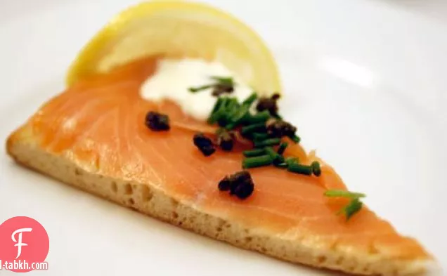 غداء رأس السنة الجديدة: فوجاس مع سمك السلمون المدخن الاسكتلندي ، المقلية