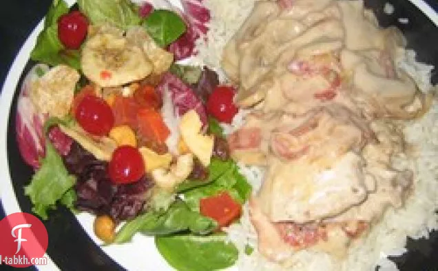 دجاج كريمة حامضة فاخرة