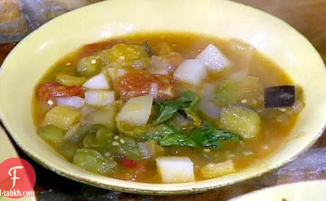 حساء الخضار في أسلوب نابولي: سيانفوتا