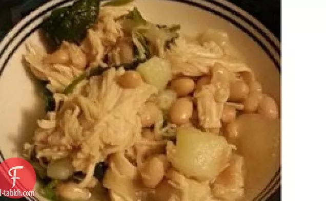 شوربة الدجاج والسبانخ والبطاطس