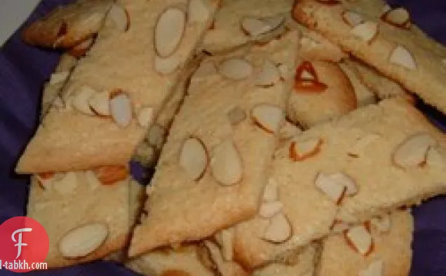 قضبان اللوز الاسكندنافية