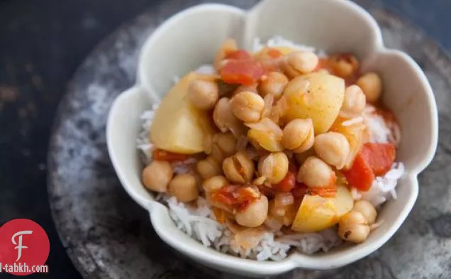 الحمص البطاطا الكاري